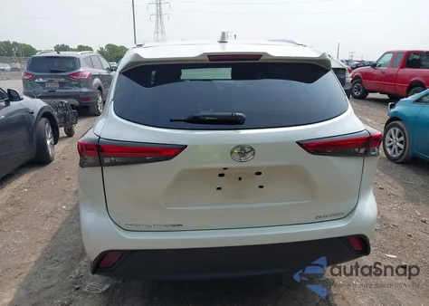 2021 Toyota Highlander Xle из США, поврежденный, VIN 5TDGZRBH6MS552939